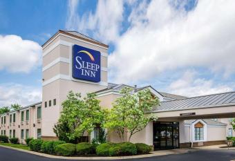 Sleep Inn Louisville Airport & Expo allows 18 year olds to book a room
