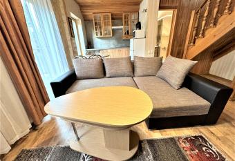 Antano Vila has Balcony rooms