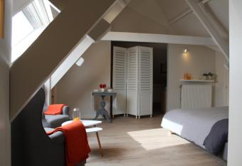 Mille   toiles has Balcony rooms