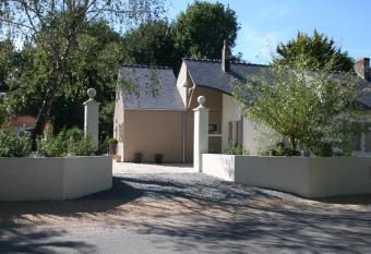 G  te Les Oliviers has Balcony rooms