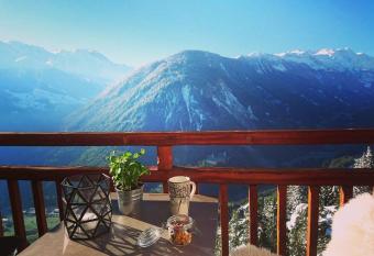 Hotel Splendide has Balcony rooms