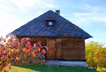 Cabin Menka has Smoking rooms