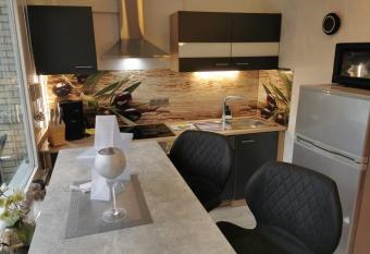 Terrassenhaus Waldblick 637 allows 18 year olds to book a room