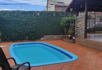 Casa Da Tiete - Foz do Igua  u - PR allows 18 year olds to book a room