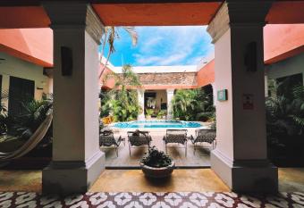 Rep  blica Bah  a Santa Marta Hostel allows 18 year olds to book a room