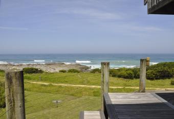 14 Steps has Balcony rooms