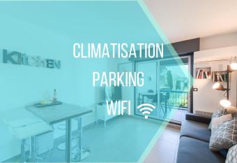 Appart Studio du Cap - CosyProvence allows 18 year olds to book a room