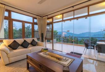 Mandarin Hill Residence allows 18 year olds to book a room