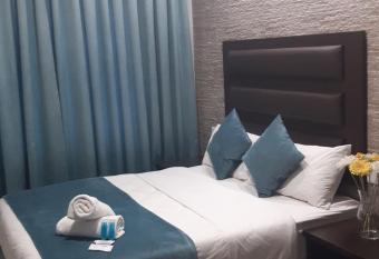 Bayside Hotel Pietermaritzburg allows 18 year olds to book a room