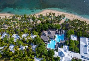 Playabachata allows 18 year olds to book a room