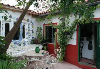 Ecoartejeda CAVE HOUSE has Balcony rooms