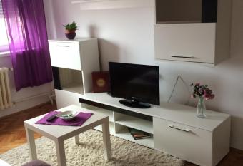 Tami Apartment allows 18 year olds to book a room