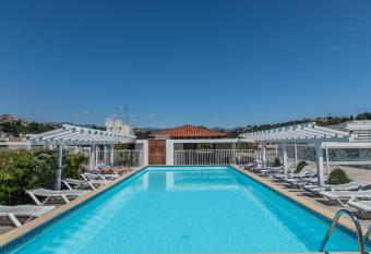 Vacanc  ole - R  sidence Le Crystal has Balcony rooms