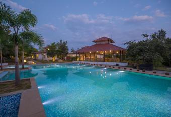 Tuli Veer Bagh Resort allows 18 year olds to book a room