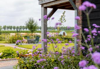 B&B In ons straatje has Balcony rooms