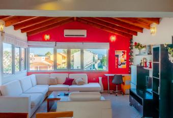 Elisavet Apts has Smoking/Balcony rooms