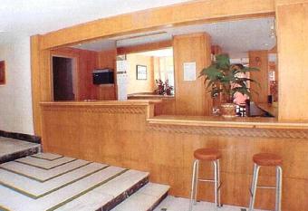 Hotel Iris has Balcony rooms