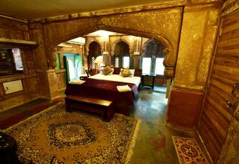 The Arch Boutique Home stay has Balcony rooms