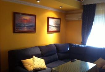 Casa Bah  a de C  diz allows 18 year olds to book a room