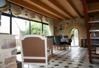 Kermor allows 18 year olds to book a room