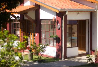 Villa Cottage Pousada allows 18 year olds to book a room