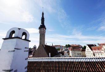 AirHome - Tower Apartment has Balcony rooms