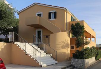 Apartments by the sea Razanj, Rogoznica - 14357 allows 18 year olds to book a room