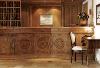 Hotel Angela has Balcony rooms