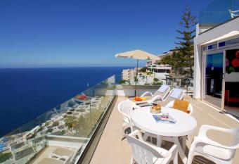 Hotel Altamar has Balcony rooms