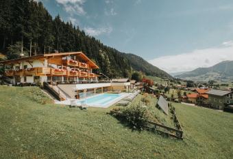 Hotel Silberfux has Balcony rooms