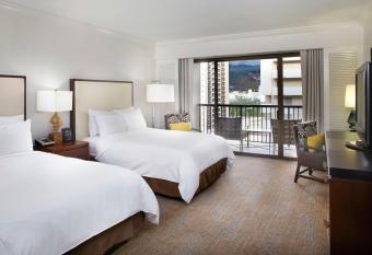 Hilton Hawaiian Village Waikiki Beach Resort allows 18 year olds to book a room