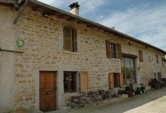 Le Bellaton allows 18 year olds to book a room