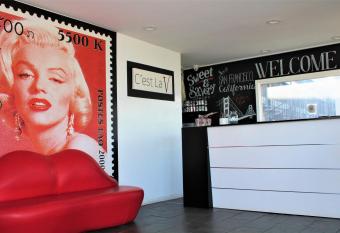 Rodeway Inn South San Francisco Airport allows 18 year olds to book a room