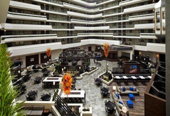 Embassy Suites by Hilton Los Angeles International Airport North has Balcony rooms