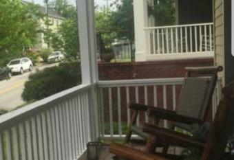 Sweet Magnolia has Balcony rooms