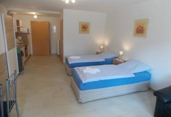 Angelhof Weseloh has Balcony rooms