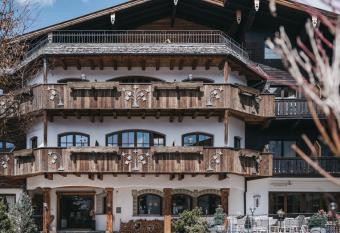 VAYA Seefeld has Balcony rooms