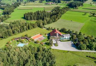 Royal Hotel Hinterhuber has Balcony rooms