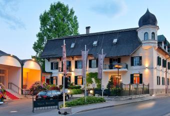 Villa Bulfon has Balcony rooms