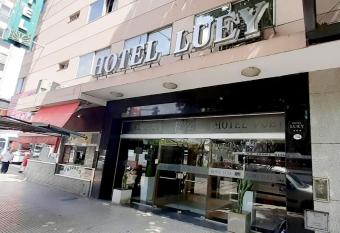 Hotel Luey allows 18 year olds to book a room
