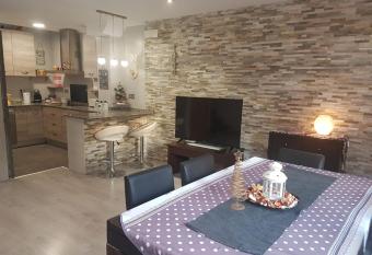 Villa Edu has Balcony rooms