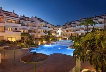 Apartment Cristian Sur has Balcony rooms