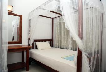Gihan Guesthouse has Balcony rooms