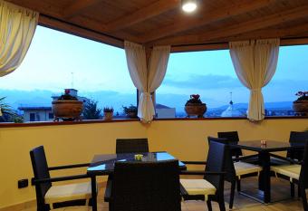B&B Domus Traiani Benevento has Balcony rooms