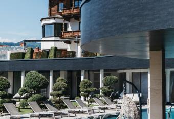 Sonnhof Alpendorf - an adults only place has Balcony rooms