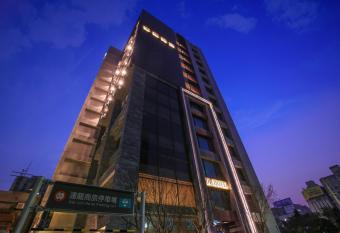 Darlon Hotel has Balcony rooms