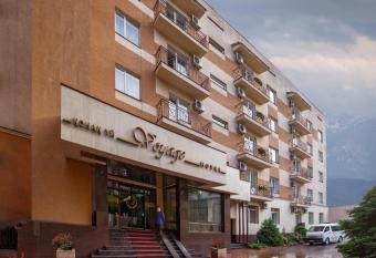 Voyage Hotel has Balcony rooms