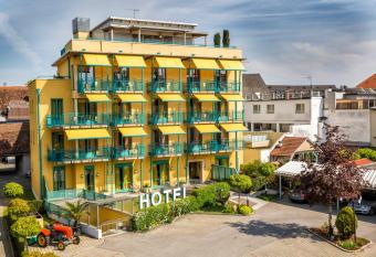 Hotel Alte Post S  dsteiermark has Balcony rooms