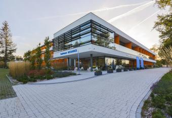 Aparthotel Residence Jastrz  bia G  ra has Balcony rooms