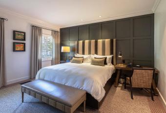 Ojai Valley Inn has Balcony rooms